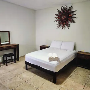 Sueno Maya Isla Mujeres