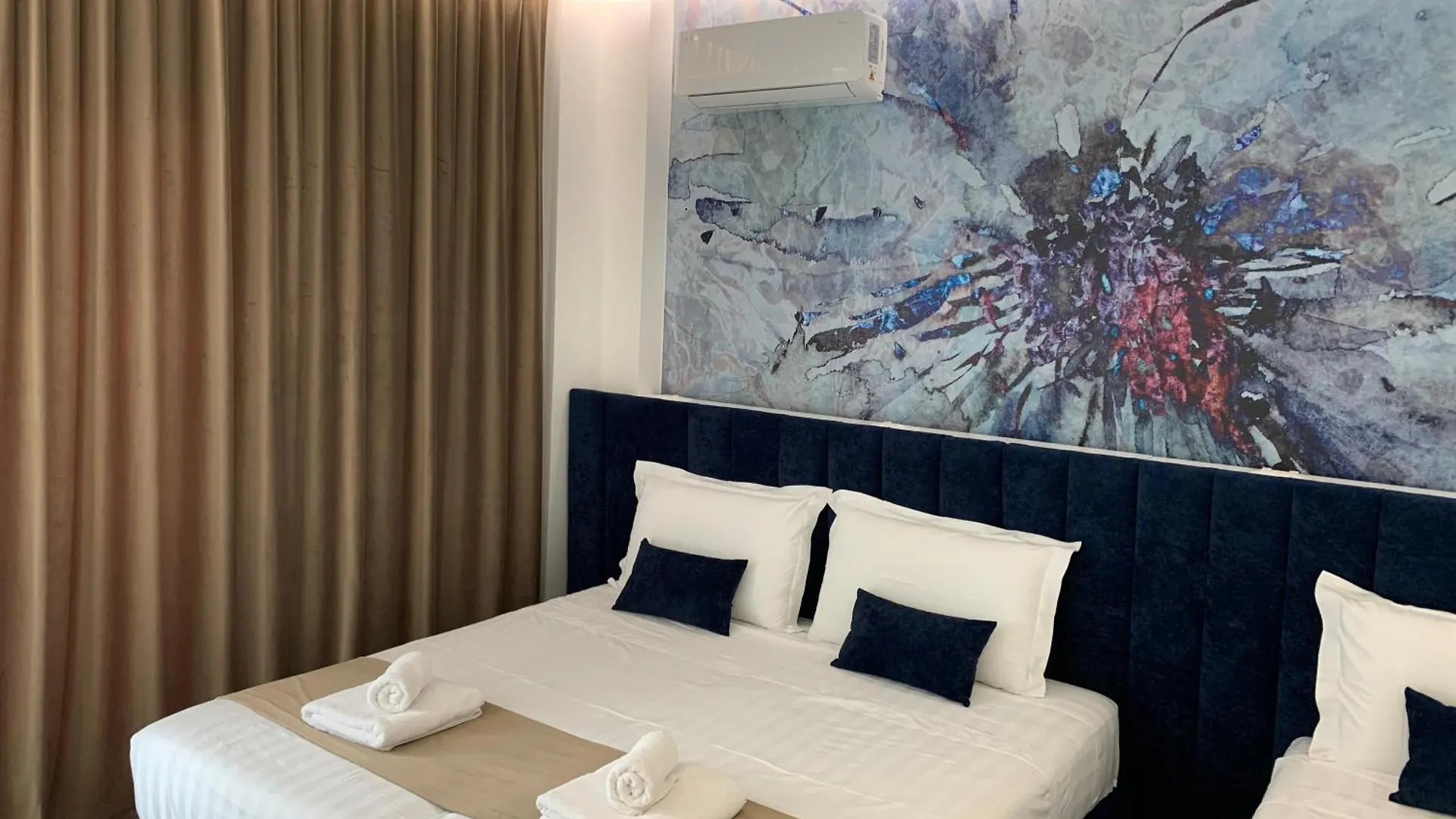 Vila Llanaj Ksamil Hotel